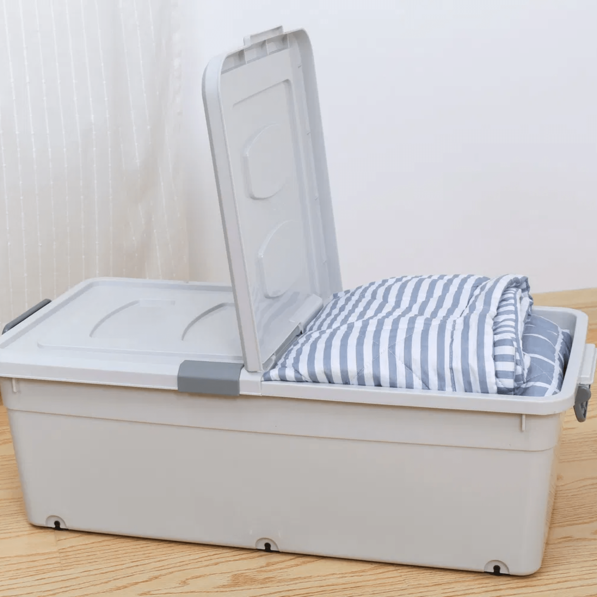Multifunctional Storage Box with Wheels