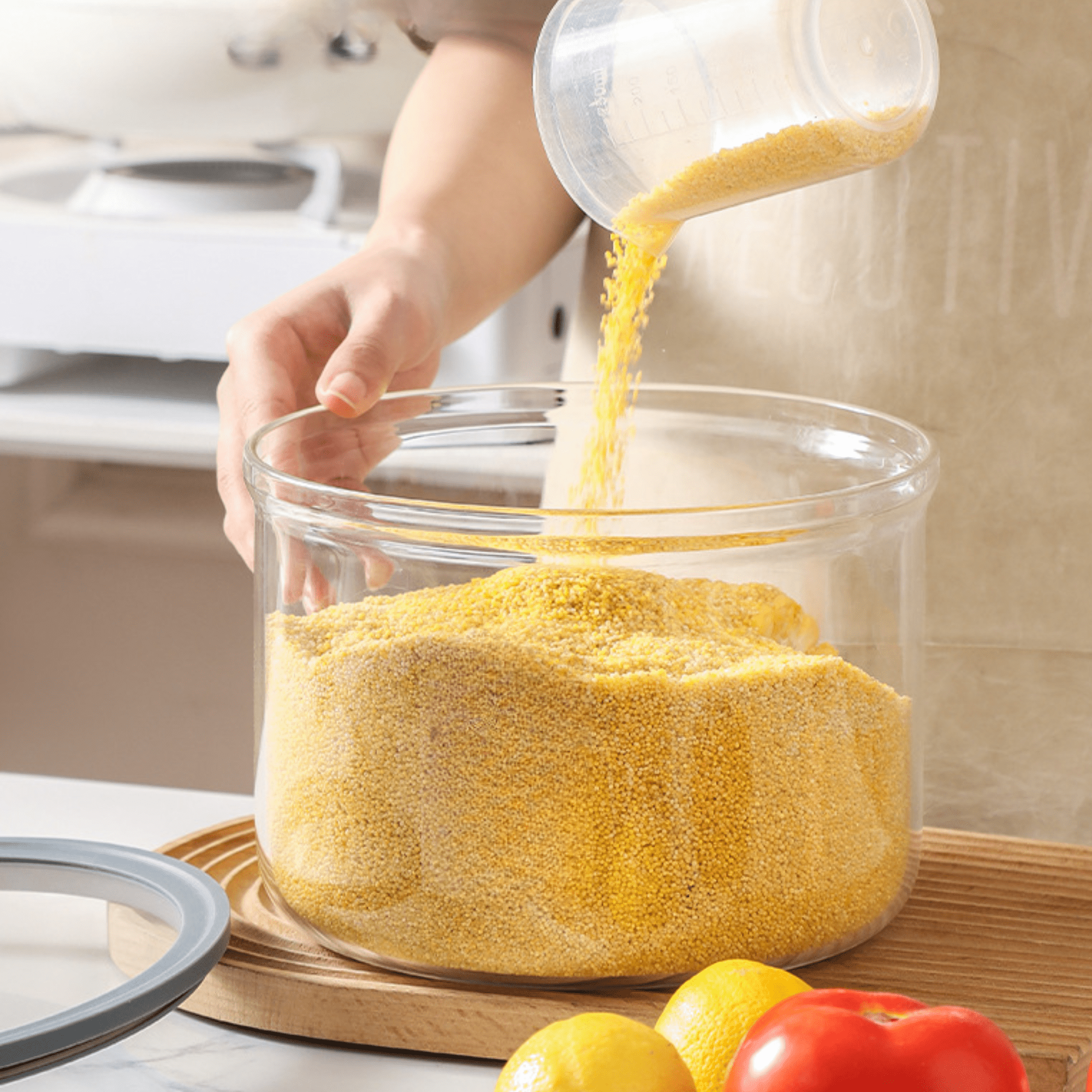 Multi-Purpose Transparent Borosilicate Food Storage Container with Airtight Lid(1.8Kg)