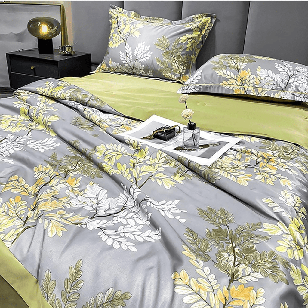 Ice Silk Elegance Comfort Quilt Set (Style-4)