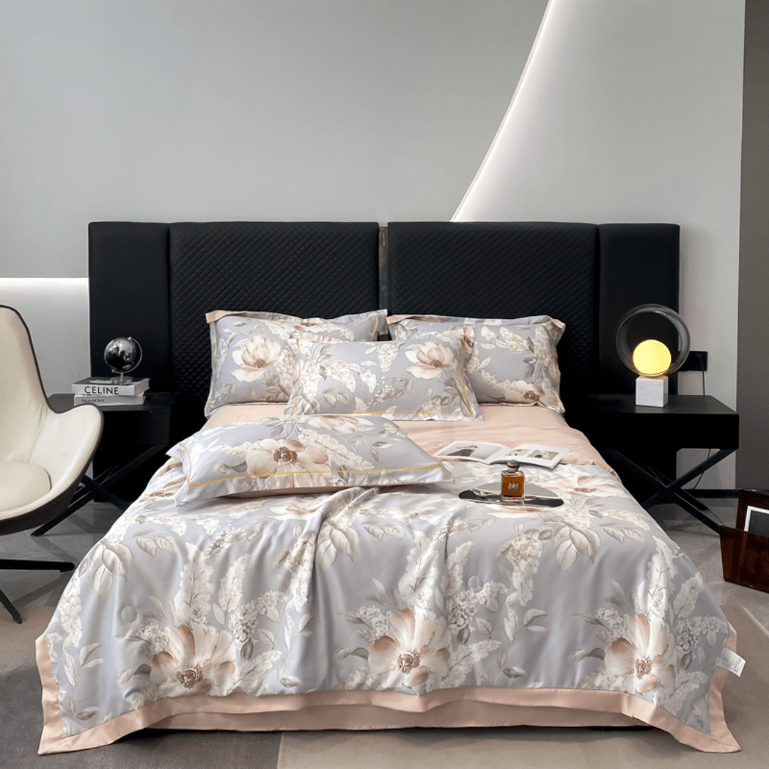 Ice Silk Elegance Comfort Quilt Set (Style-2)