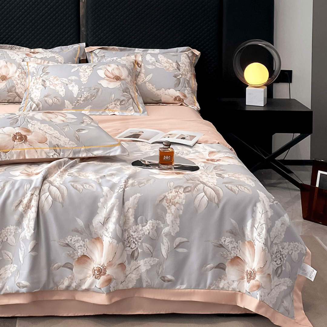 Ice Silk Elegance Comfort Quilt Set (Style-2)