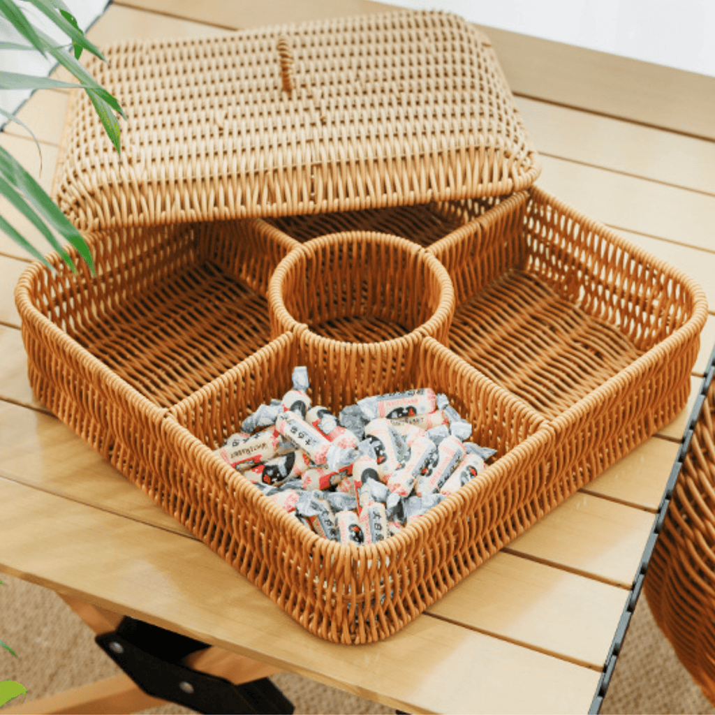 Handwoven Imitation Rattan Snack & Fruit Basket with Lid (30cm)