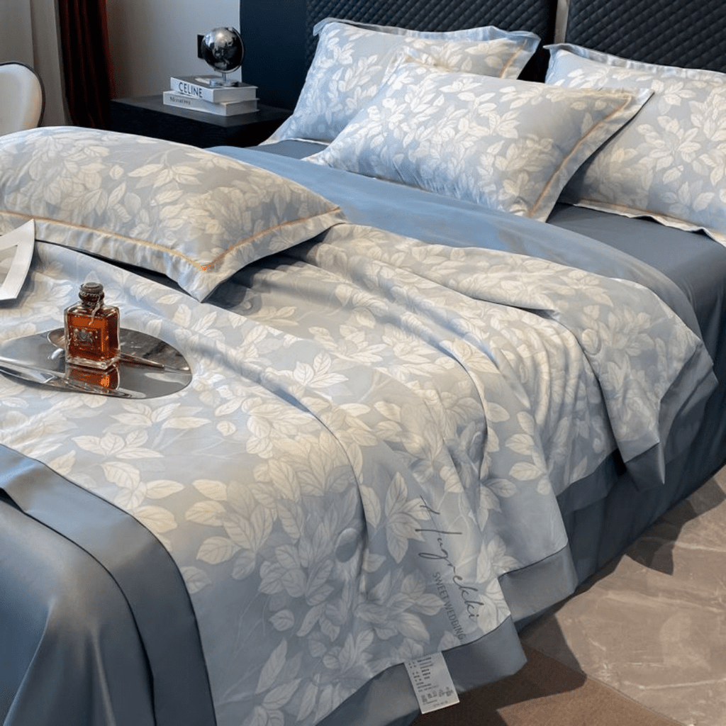 Ice Silk Elegance Comfort Quilt Set (Style-3)