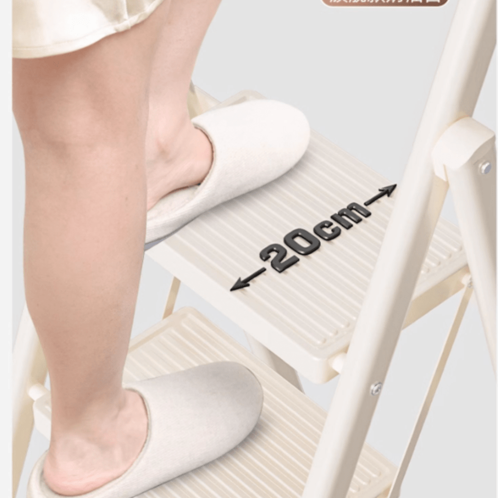 Multifunctional Steel Folding Ladder with Wide Non-Slip Pedals