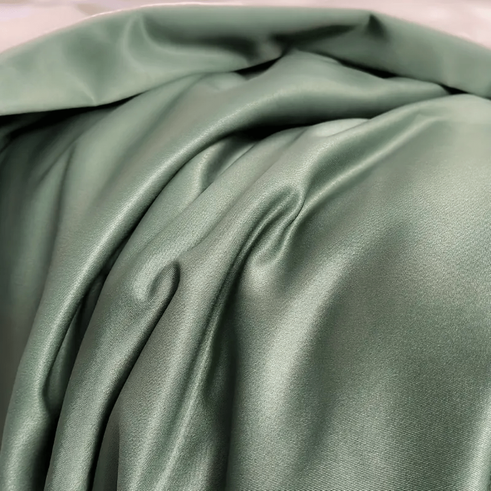 Ice Silk Elegance Comfort Quilt Set