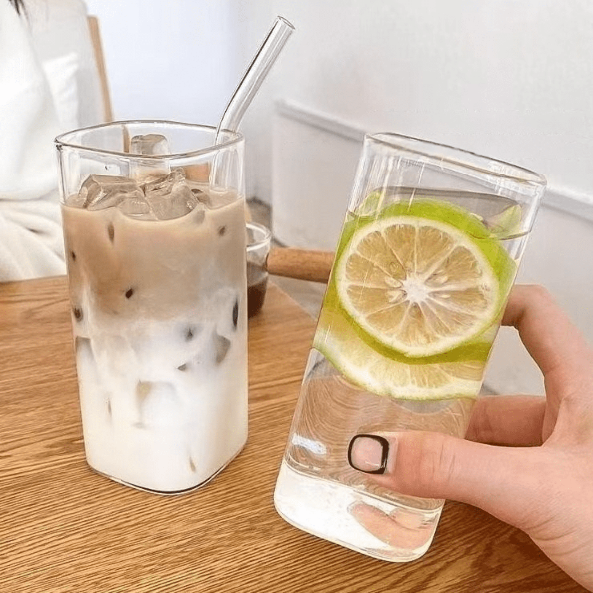 Multi-Purpose Borosilicate Glass Coffee and Juice Cup with Lid(400ml)