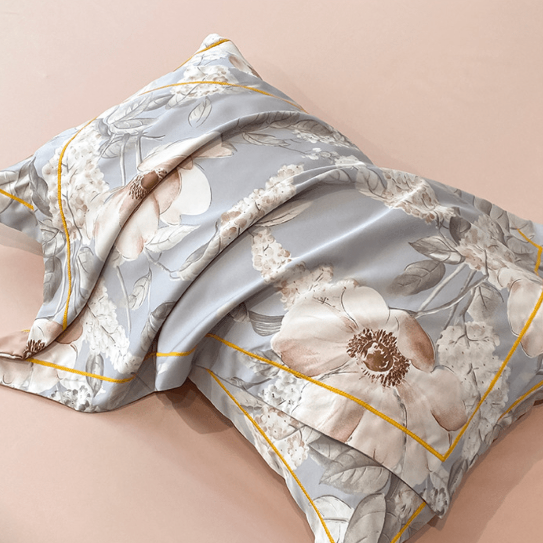 Ice Silk Elegance Comfort Quilt Set (Style-2)