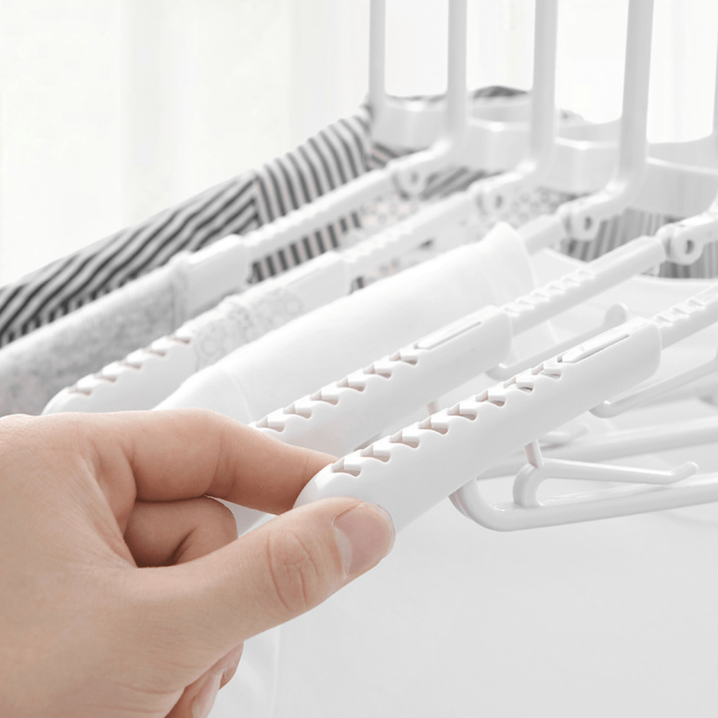 Multi-Hooks Adjustable 360° Plastic Rotatable Clothes Hanger