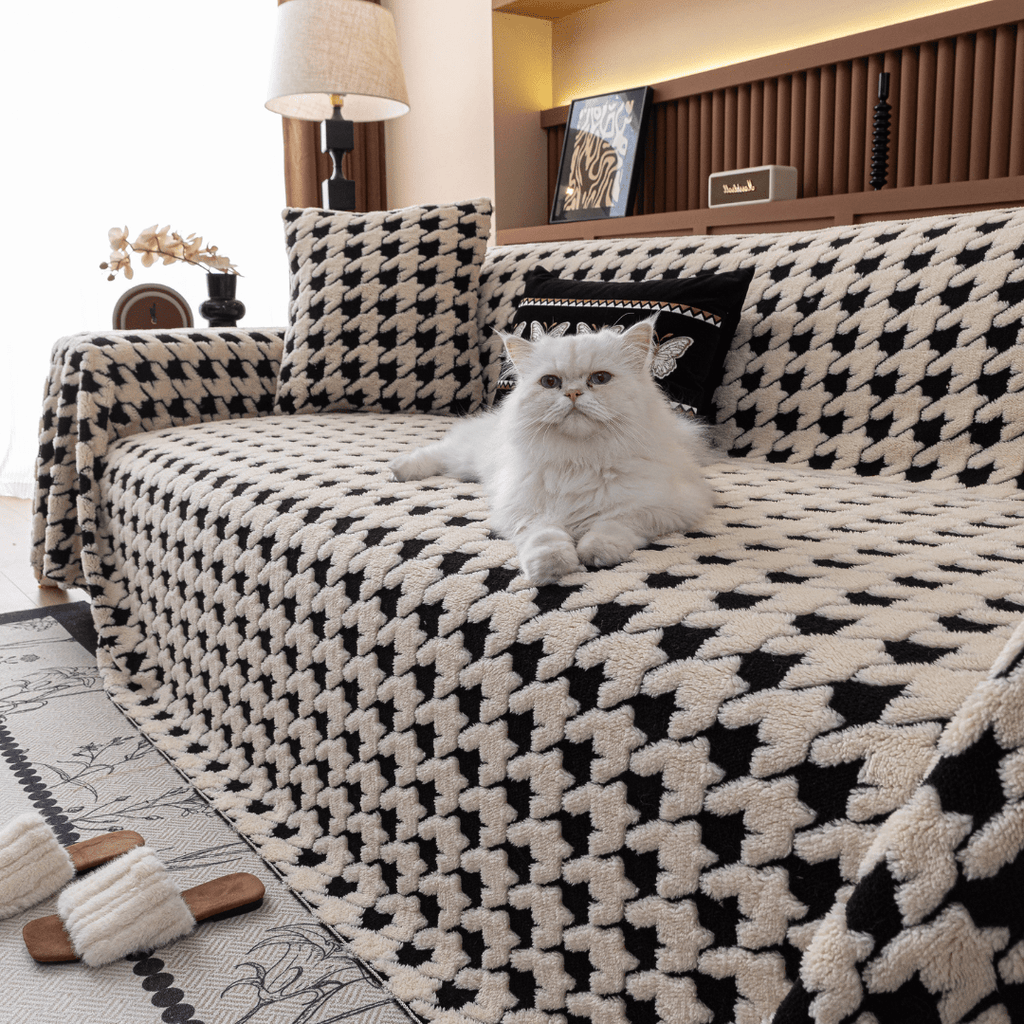 Luxurious Jacquard Sofa Cover (White)