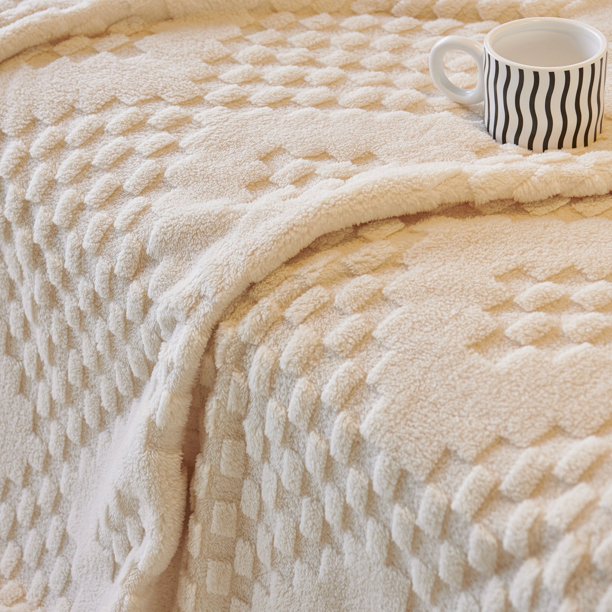 Elegant Plush Sofa Protector Throw
