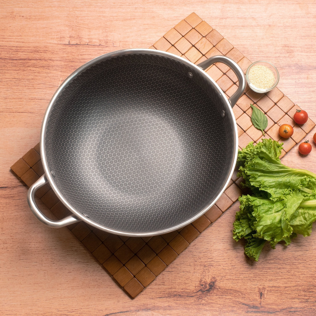 Stainless Steel Multipurpose Honeycomb Non-Stick Frying Pan with Lid(34cm)