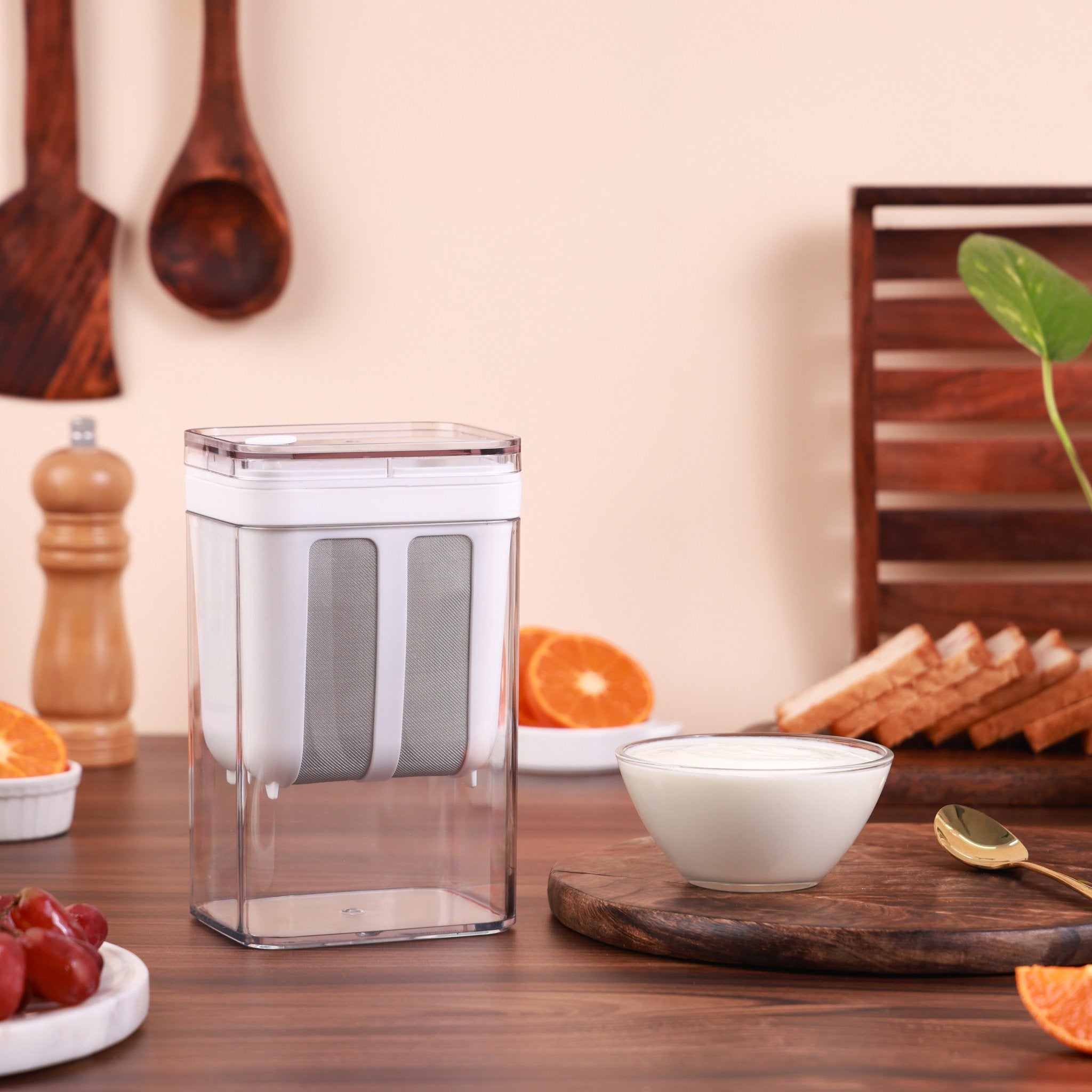 Multifunctional Hung Curd Maker with Fine Mesh Strainer(1100ml)